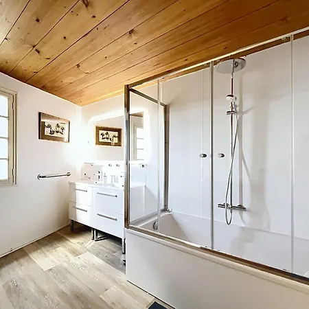 Prázdninový dům Maison De Maitre De Charme Avec Piscine & Parc *