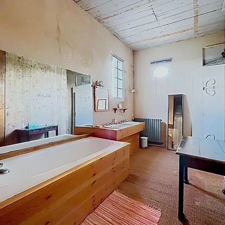 Prázdninový dům Maison De Maitre De Charme Avec Piscine & Parc
