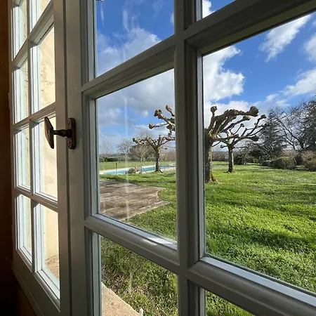 Maison De Maitre De Charme Avec Piscine & Parc * Plassac (Gironde)