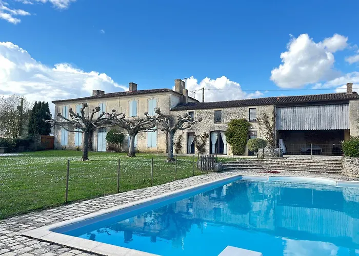 Maison De Maitre De Charme Avec Piscine & Parc Prázdninový dům *