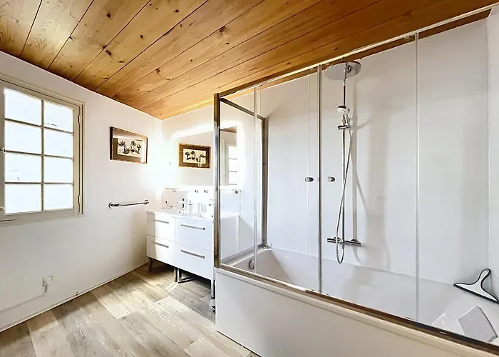 Prázdninový dům Maison De Maitre De Charme Avec Piscine & Parc *