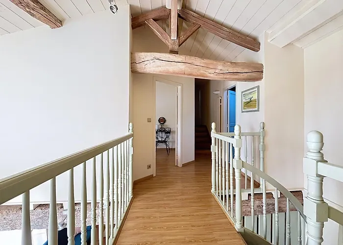Prázdninový dům Maison De Maitre De Charme Avec Piscine & Parc