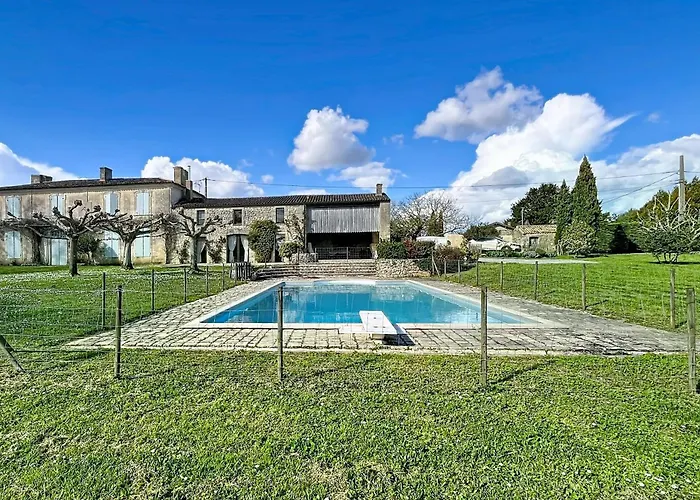 Maison De Maitre De Charme Avec Piscine & Parc Prázdninový dům Plassac (Gironde)